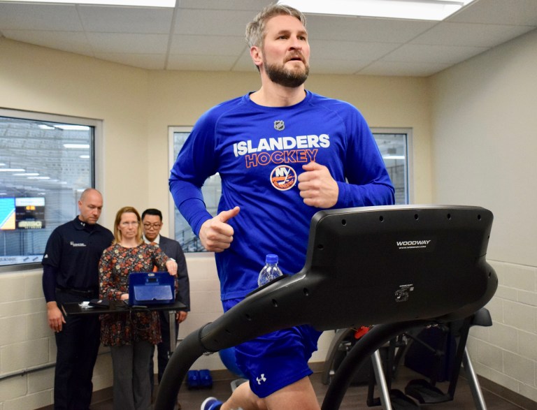 Northwell opens rehab center at Islanders’ practice facility