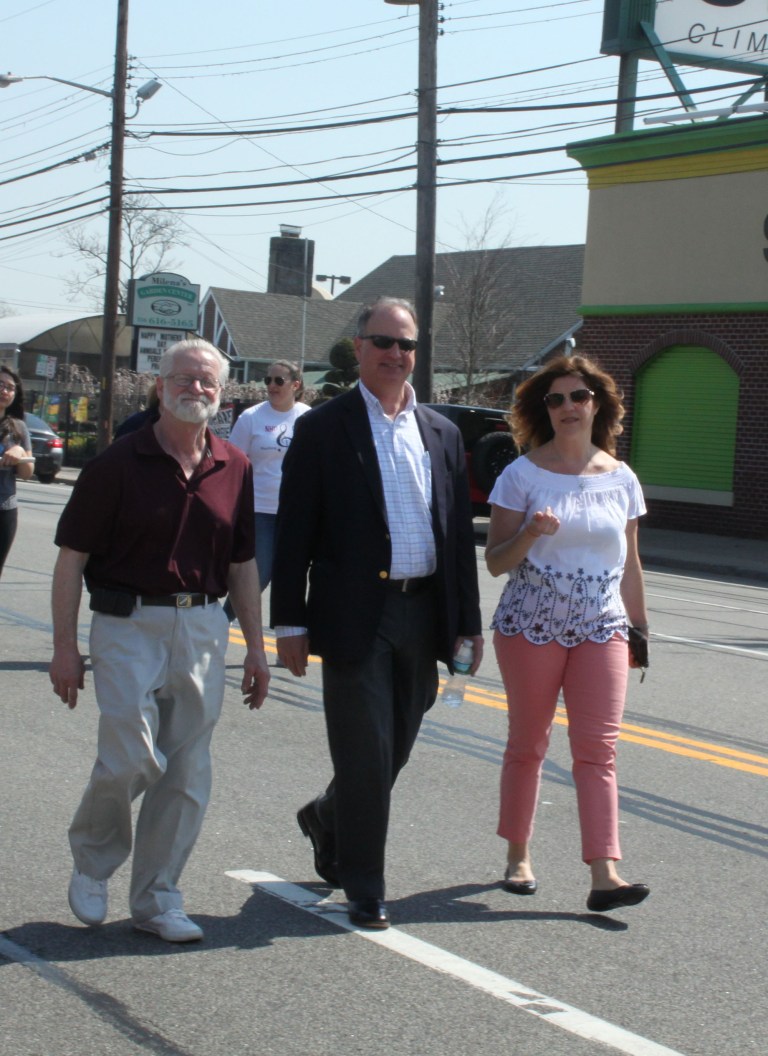 New Hyde Park community gathers for annual Little League parade