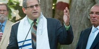 Rabbi Shaul Praver, a former Great Neck resident, is now running for U.S. Congress in Connecticut. (Photo courtesy of Shaul Praver for the People)