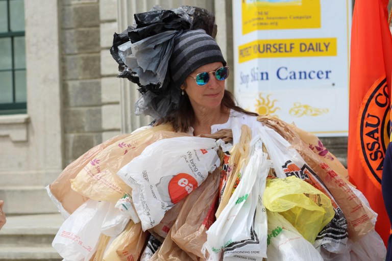 Democrats propose plastic bag fee for Nassau County stores