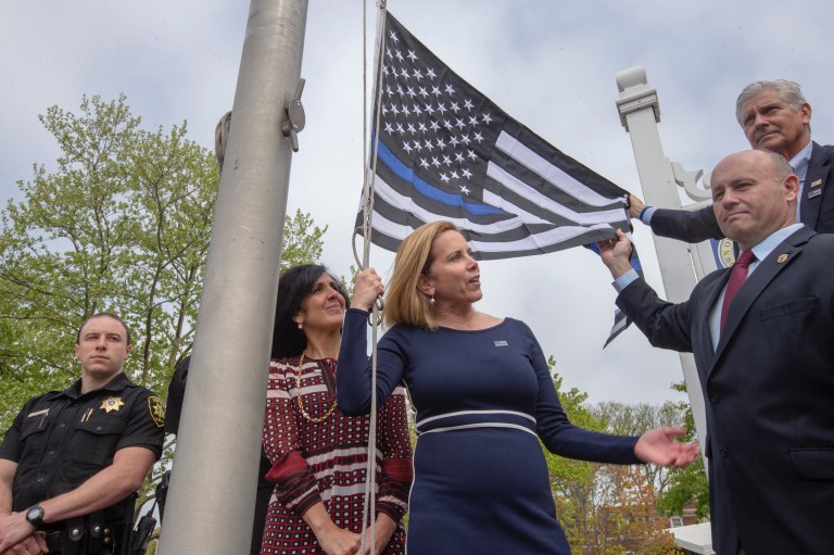 Hempstead raises ‘Thin Blue Line’ flag in honor of fallen officers Hempstead raises ‘Thin Blue Line’ flag in honor of fallen officers