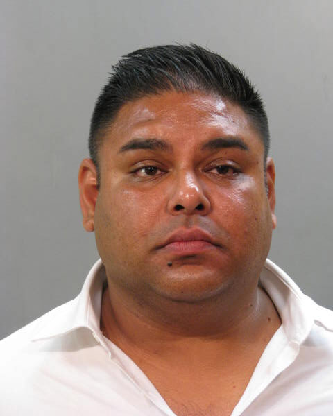 Florida man charged with DWI in East Hills with 2 kids Florida man charged with DWI in East Hills with 2 kids
