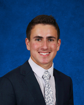 Manhasset salutatorian turns love of sports into small business, future career path Manhasset salutatorian turns love of sports into small business, future career path