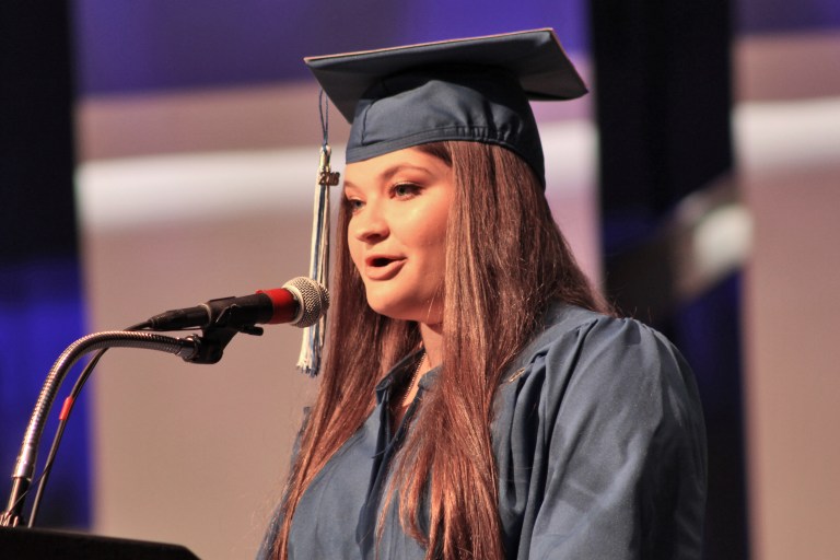 Roslyn salutatorian thanks parents, grandparents for lifelong support