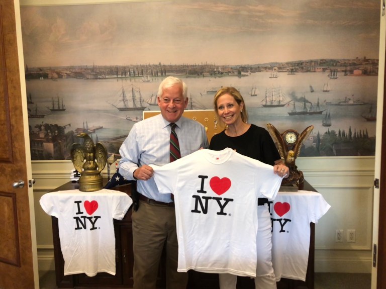 Lavine presents ‘I Heart New York’ memorabilia to Israel Defense Forcer soldiers