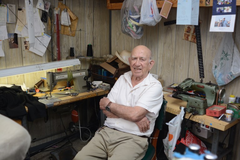 After 50 years as a tailor in Great Neck, John Cinciripini to retire