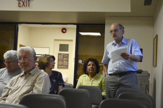 Bert Hirsch addresses Thomaston village trustees about the environmental hazards of leaf blowers. (Photo by Janelle Clausen)