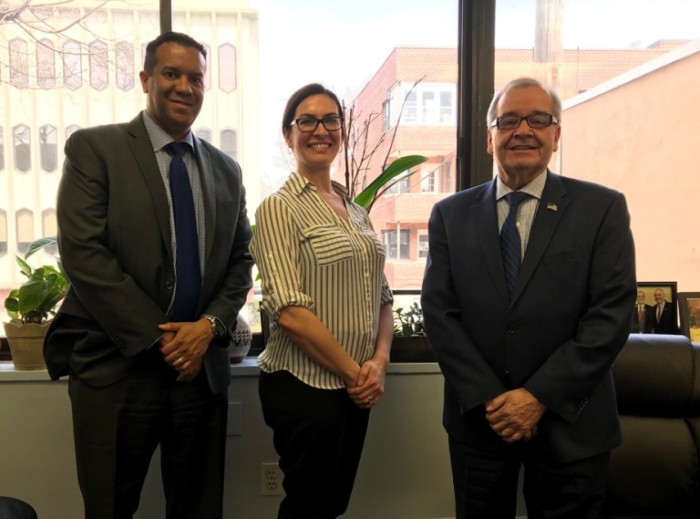 D’Urso meets with Long Island Rail Road representatives