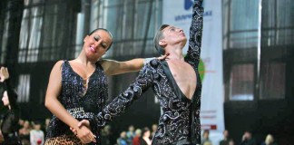 Nationally acclaimed ballroom dancers Artur and Alina Shvetsova will be visiting Great Neck Plaza. (Photo courtesy of Zimmerman/Edelson)