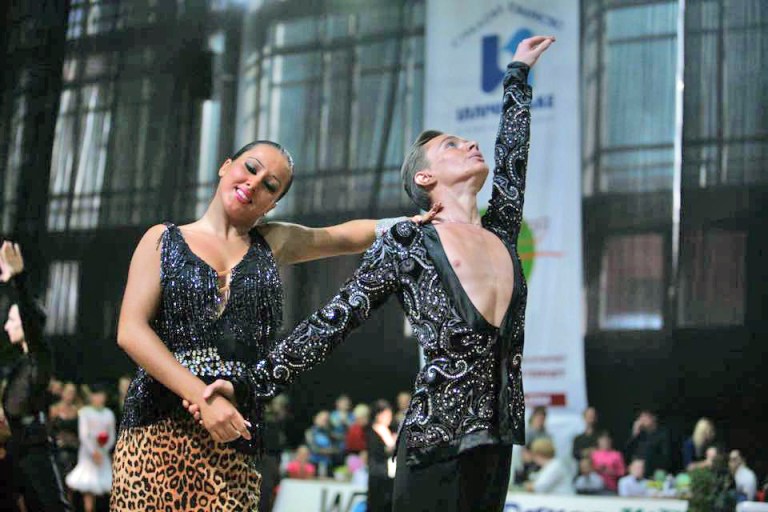 Dancing the night away in Great Neck Plaza