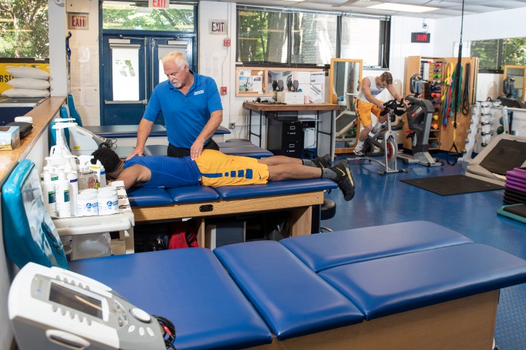 Northwell to provide medical care for Hofstra student-athletes Northwell to provide medical care for Hofstra student-athletes
