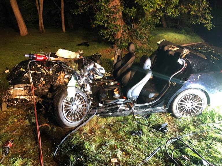 Port Fire Department rescues two in Sands Point crash Port Fire Department rescues two in Sands Point crash