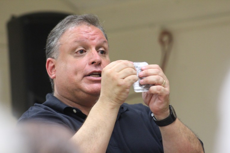 Williston Park hosts public Narcan training