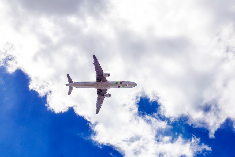 East Hills, Old Westbury collaborate to fight airplane noise