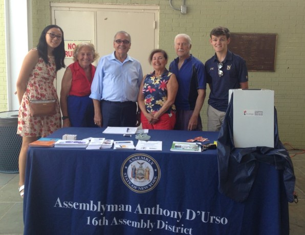 Avery Park, an Assemblyman D’Urso intern from Great Neck, Gloria P. Altman, Assemblyman Anthony D’Urso, Barbara Shaw, Fred Shaw, and Patrick Boyle, an Assemblyman D’Urso intern from Manhasset promote "skin-telligence" at Parkwood Pool. (Photo courtesy of Assemblyman Anthony D'Urso's office)