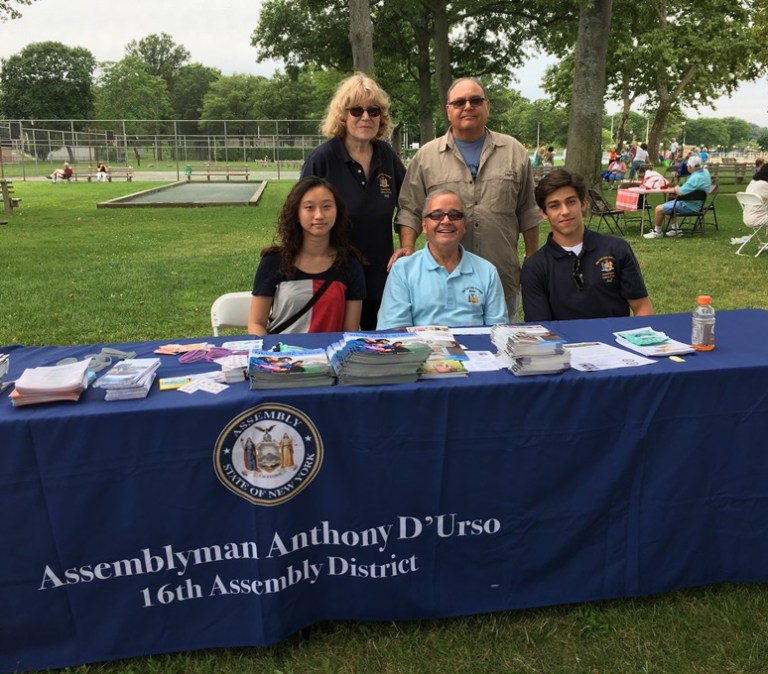 D’Urso provides sun safety info at town Senior Health Fair