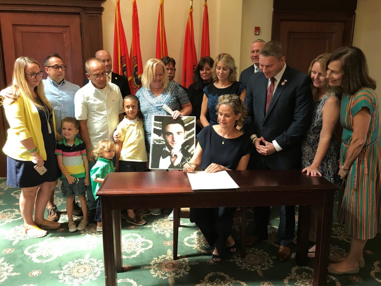 Curran signs Lafazan substance abuse bills into law