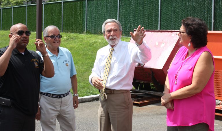 Assembly Speaker Carl Heastie visits the North Shore