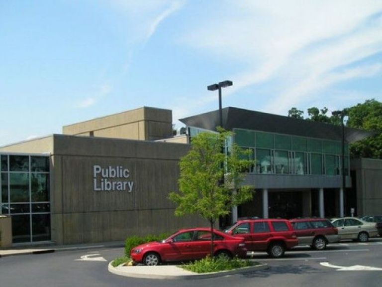 Meet the three candidates for Port Washington Library trustee