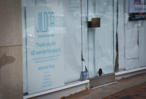 Jildor Shoes, which did business in Great Neck Plaza for about 60 years, closed on the last day of August. (Photo by Janelle Clausen)