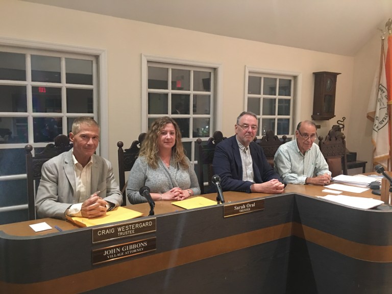 Village of Roslyn approves new pizzeria Village of Roslyn approves new pizzeria