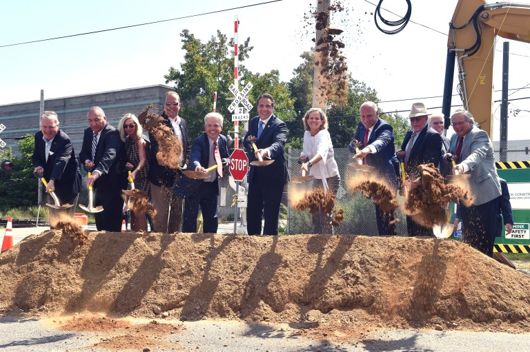 Cuomo kicks off LIRR third track at ceremonial ground breaking