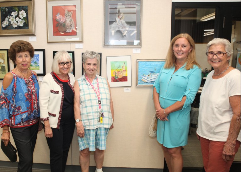 Bosworth attends Senior Center art show