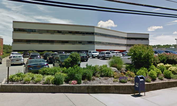 More than 200 evacuated from East Shore Road building More than 200 evacuated from East Shore Road building