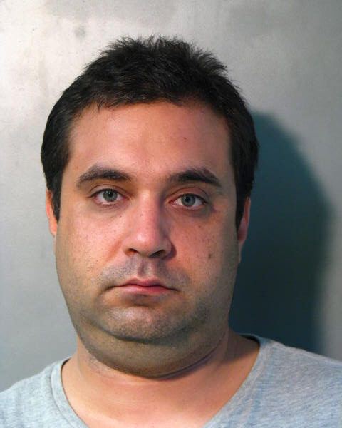 Great Neck man arrested for Manhasset, Roslyn burglaries Great Neck man arrested for Manhasset, Roslyn burglaries