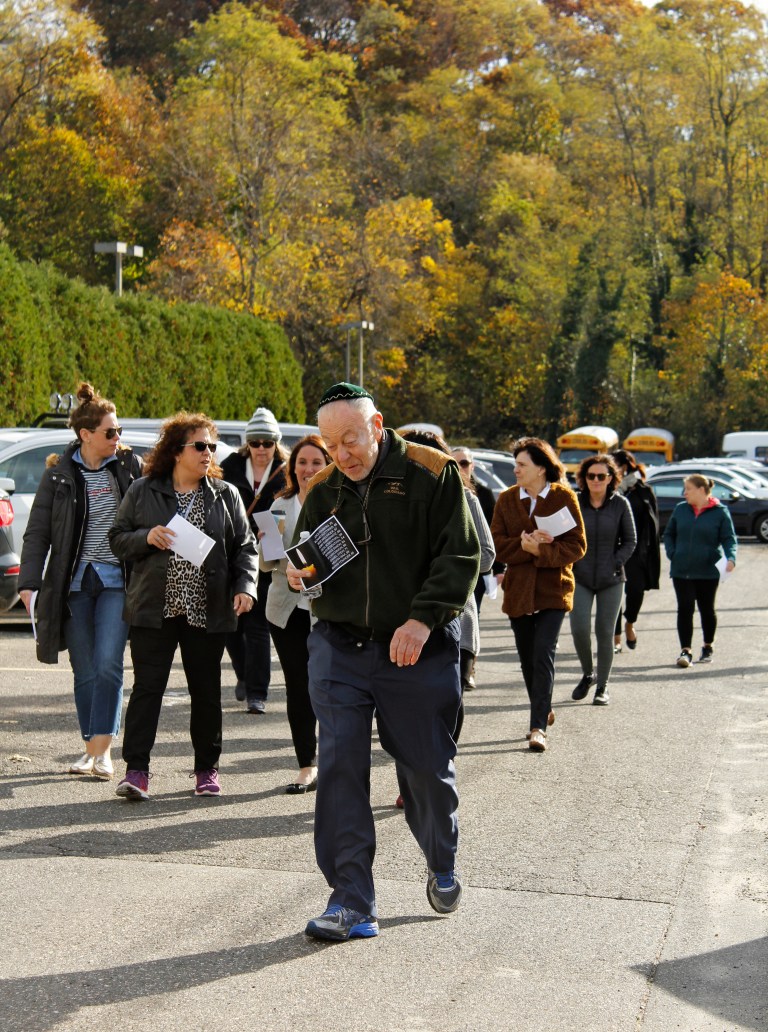 Sid Jacobson JCC community walks 11 laps, honoring the 11 victims of Tree of Life shooting