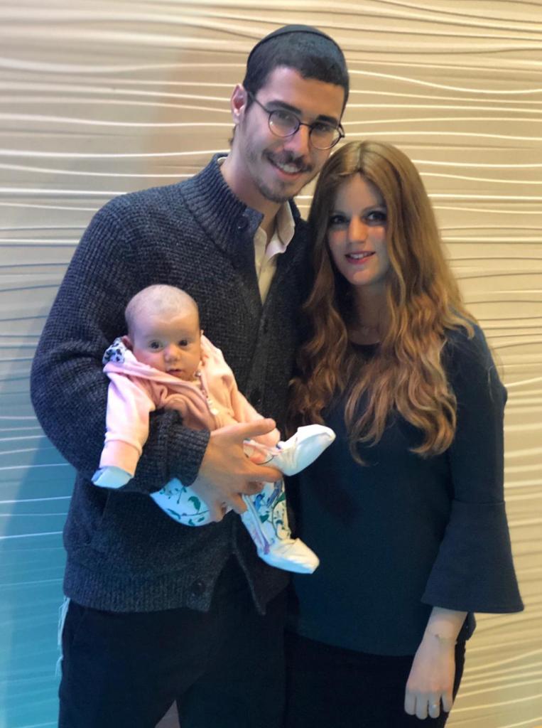 Mendel and Sarale Paltiel establish Chabad of Manhasset