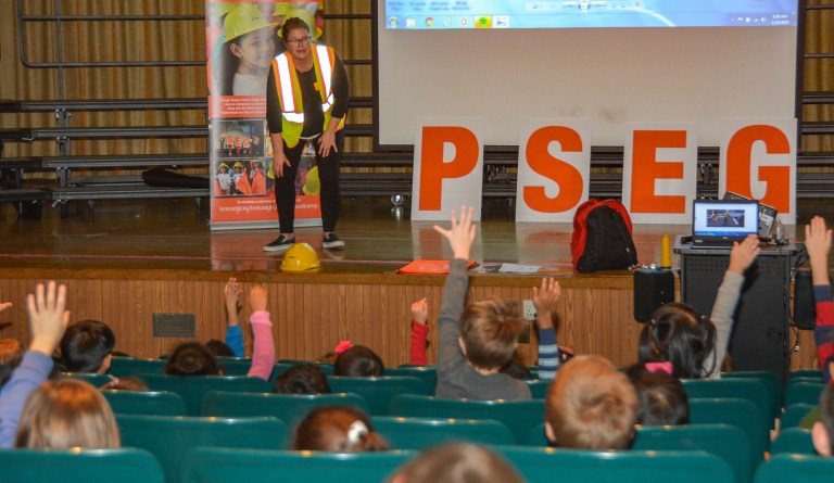 Manhasset K-2 students get a lesson in emergency preparedness Manhasset K-2 students get a lesson in emergency preparedness