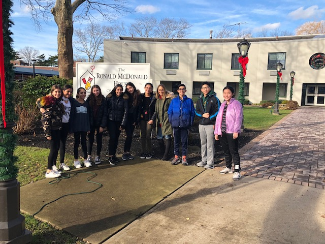 North Middle students volunteer at Ronald McDonald House