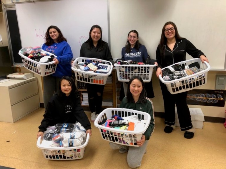 Roslyn High School gay straight alliance collects socks for homeless