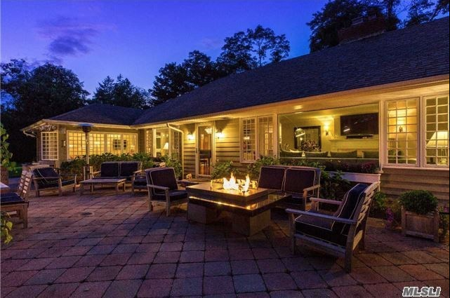 Felix Sater sells Sands Point home Felix Sater sells Sands Point home
