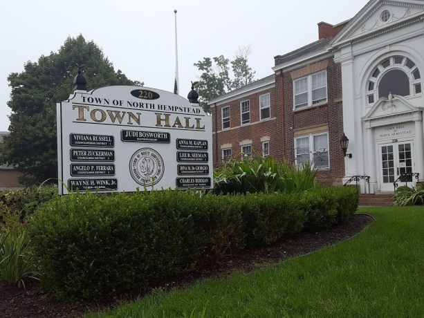 North Hempstead town officials heard concerns about feral cats in the town last Tuesday. (Photo by Teri West)
