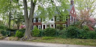 41 Beverly Rd., as it stands today, could be subdivided. The home on the property has stood since 1915. (Photo by Janelle Clausen)