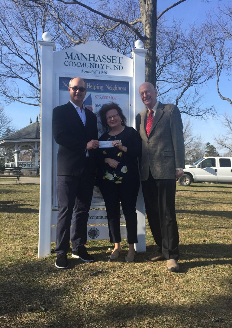 Manhasset Community Fund raises money for local charities Manhasset Community Fund raises money for local charities