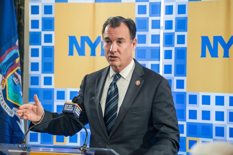 Nassau: Small businesses need new $484 billion aid package now Nassau: Small businesses need new $484 billion aid package now