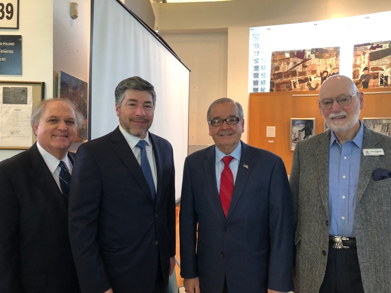Temple Judea hosts Assemblyman D’Urso