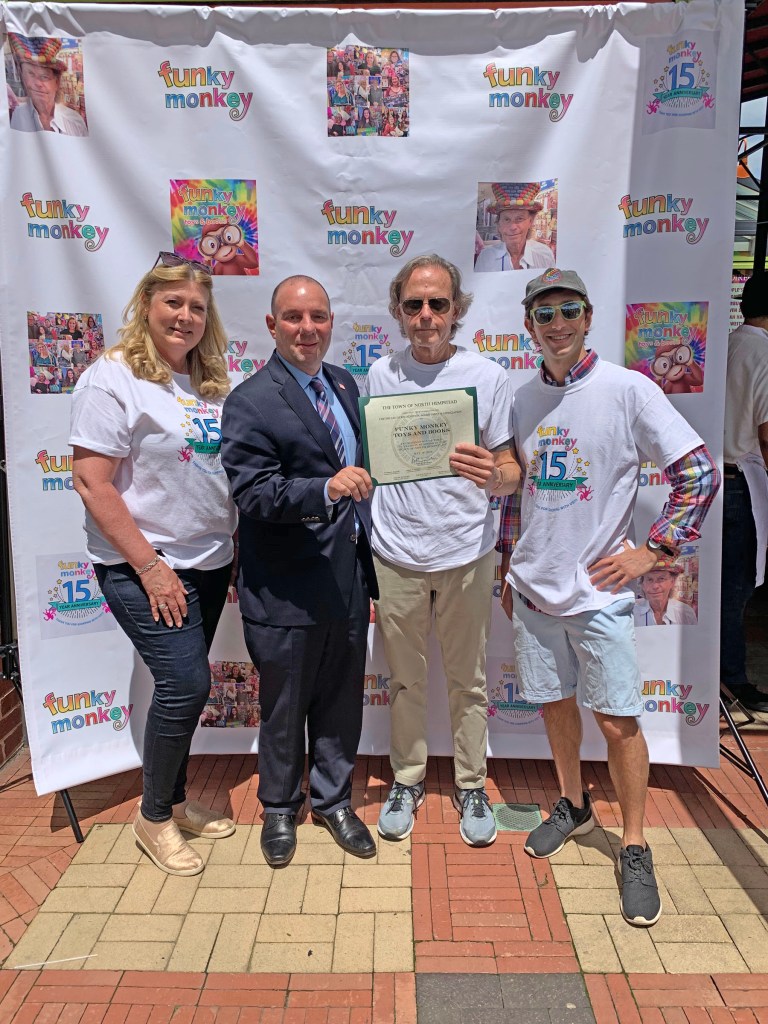 Town Councilman Zuckerman attends Greenvale Toy Store Anniversary