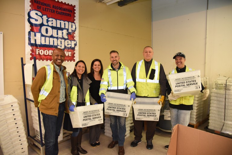 Atlantic Railway helps Stamp Out Hunger