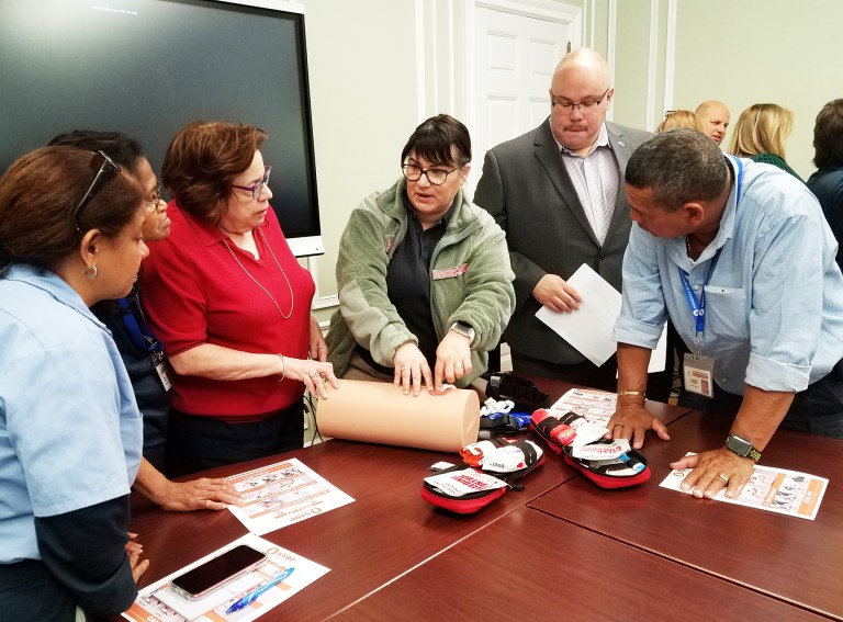 Great Neck school staff learning to ‘Stop the Bleed’ Great Neck school staff learning to ‘Stop the Bleed’
