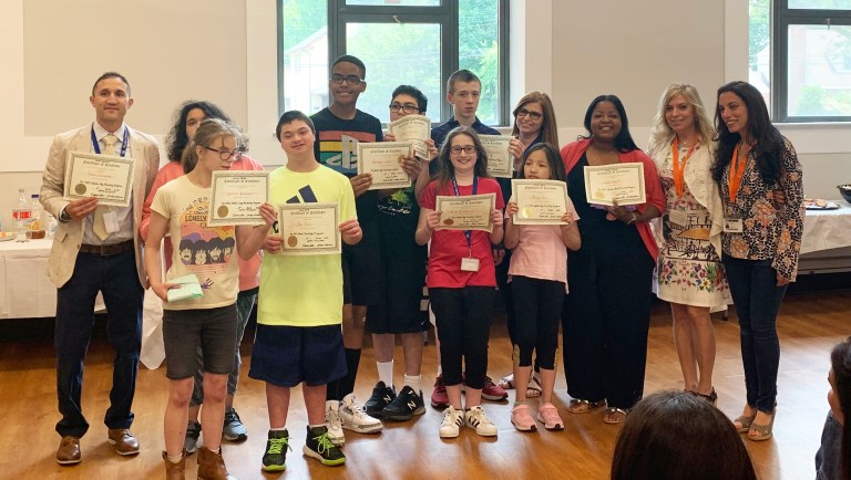 Roslyn Middle School places third in national recycling competition Roslyn Middle School places third in national recycling competition