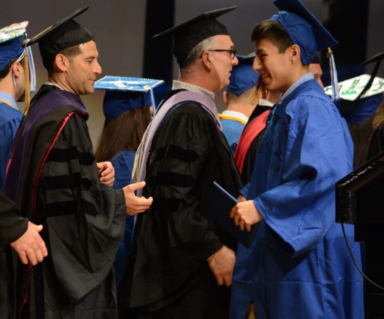 Roslyn High School sends off 263 graduates