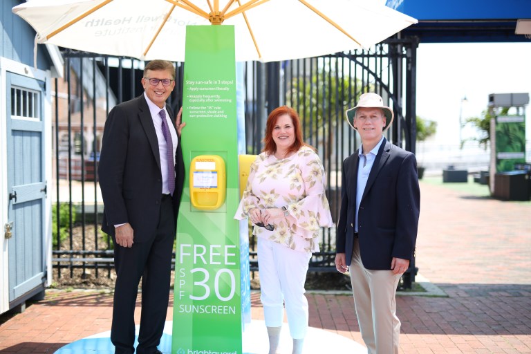 Northwell Health sponsors over 150 free sunscreen dispensers across NYC, L.I.