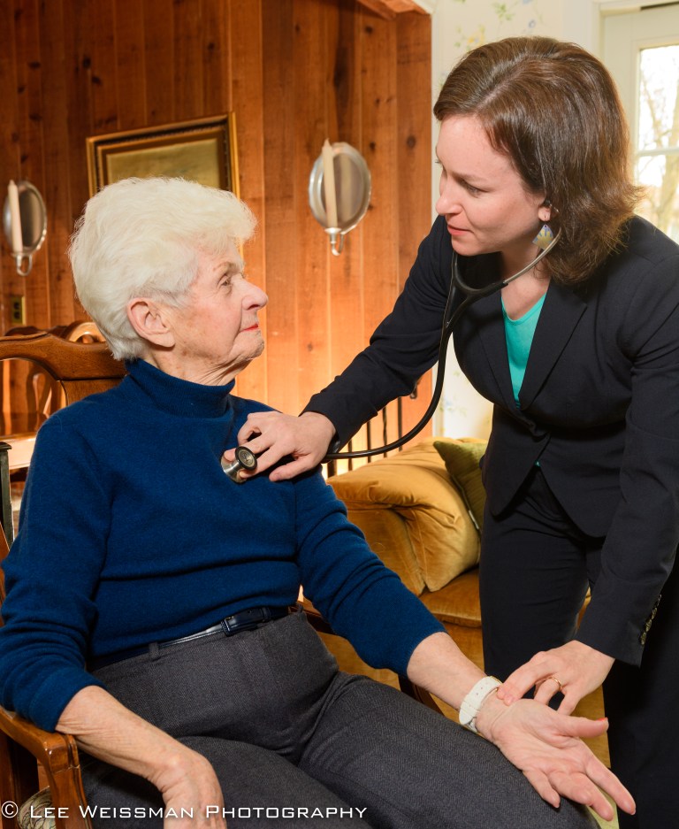Medical House Calls program improves care, reduces costs of treating elderly patients at home