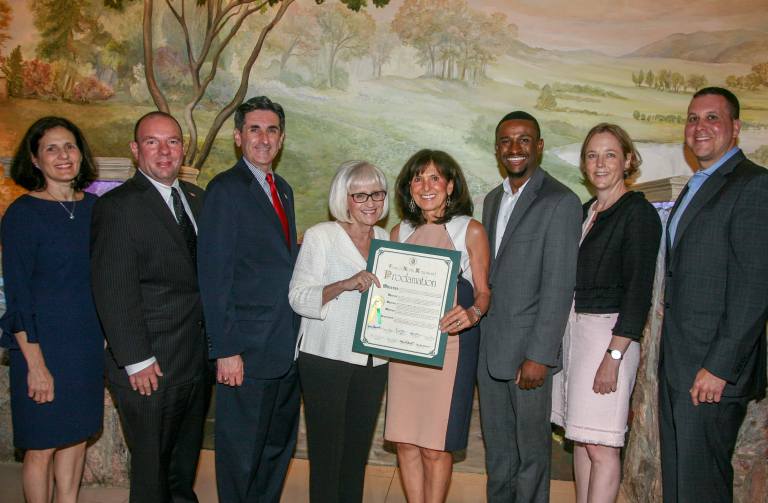 Supervisor Bosworth celebrates honorees at Manhasset Great Neck EOC gala Supervisor Bosworth celebrates honorees at Manhasset Great Neck EOC gala