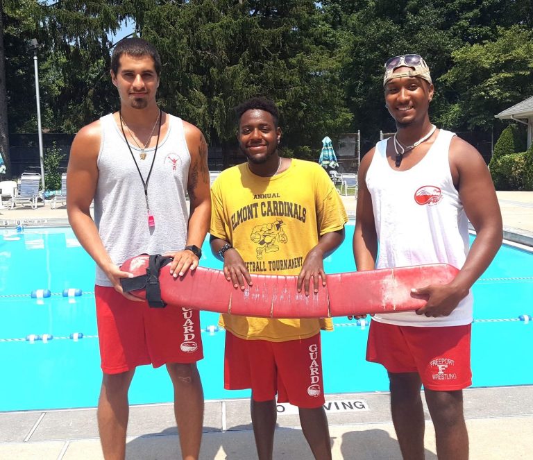 Roslyn Pines lifeguards revive man who lost pulse Roslyn Pines lifeguards revive man who lost pulse