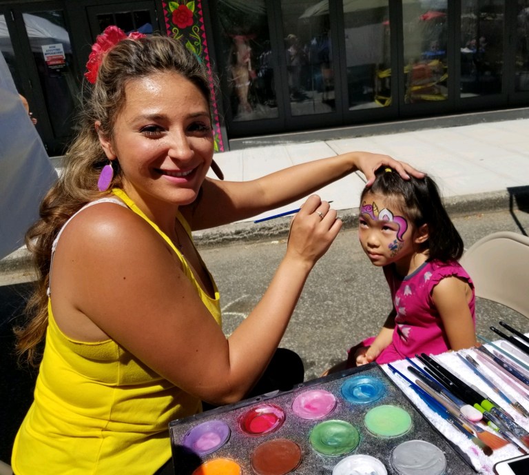 Hundreds attend annual Manorhaven Street Festival